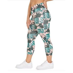 Nike plus size leggings